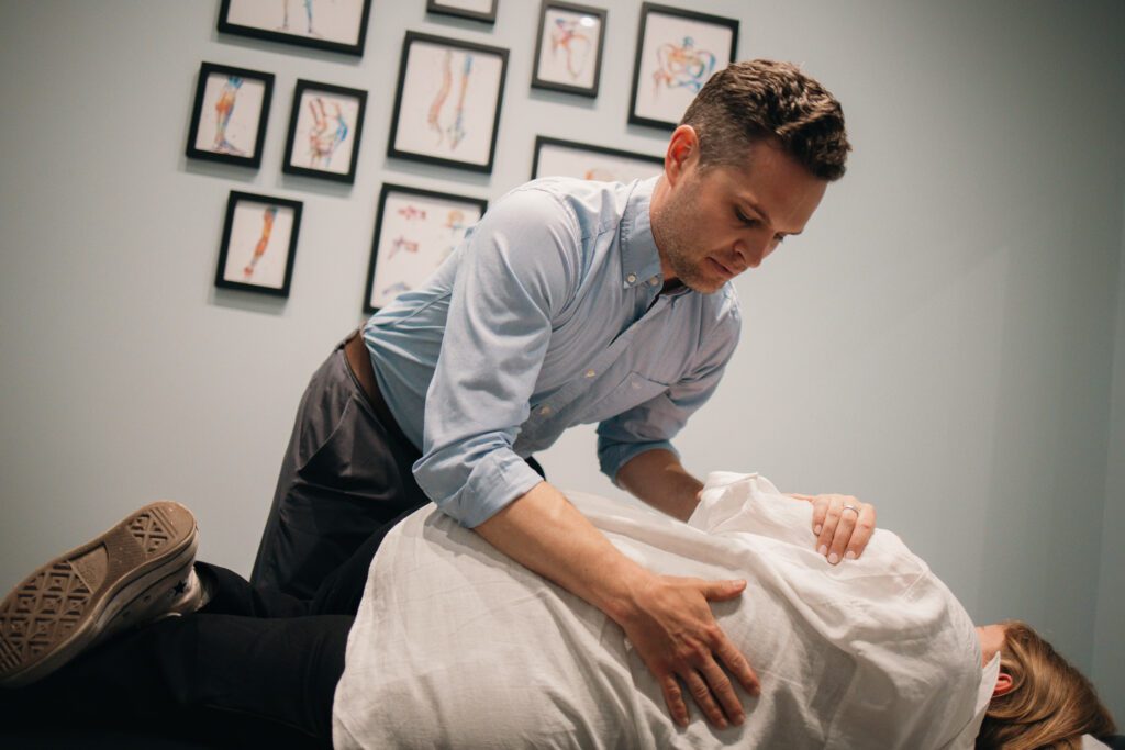 Best Chiropractor Aurora, Aurora Chiro